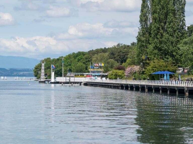 Appartement T4 de 99 m² sur Thonon les Bains — photo 1