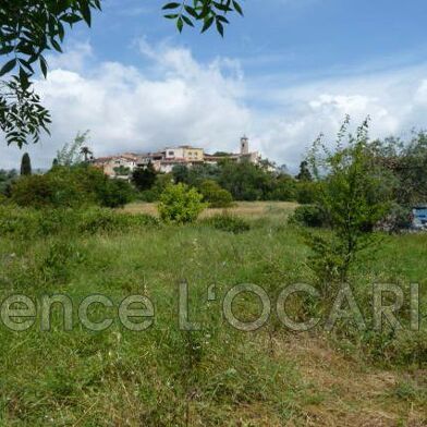 Terrain  1100000 €