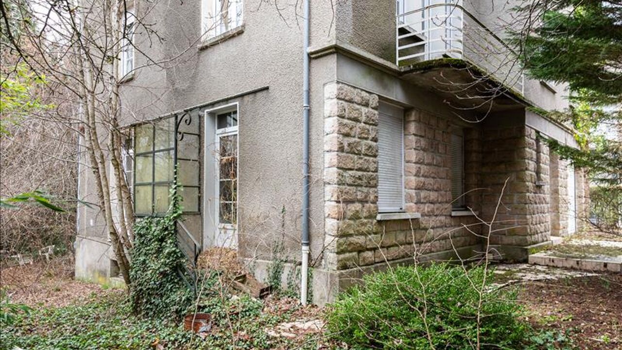 maison 11 pièces 208 m2 à vendre à Égletons (19300)