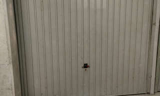 Garage  14 m² à louer à Marseille 8 (13008)