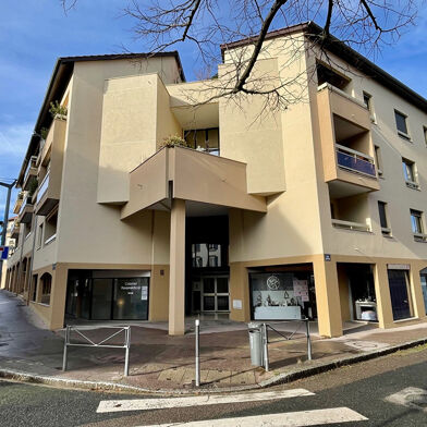 Commerce  375000 €