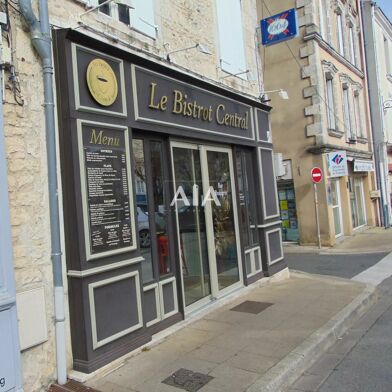 Immeuble  320250 €