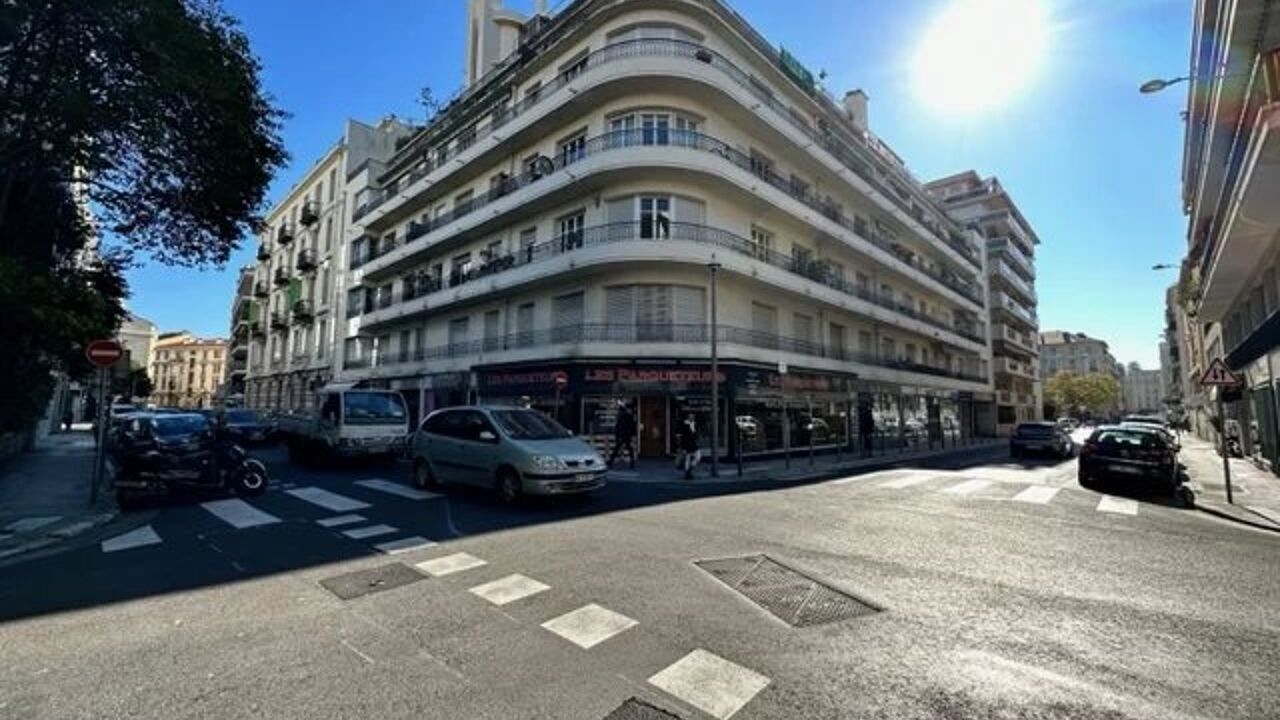 bureau  pièces 365 m2 à vendre à Nice (06000)