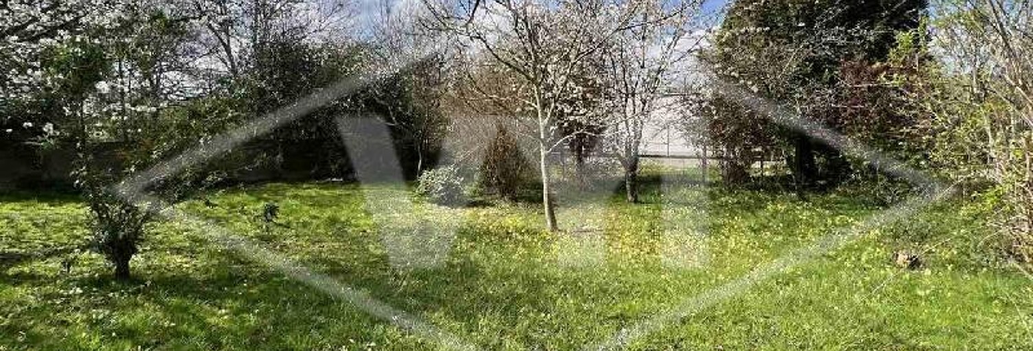 Terrain  658 m² à vendre à Combs-la-Ville (77380)