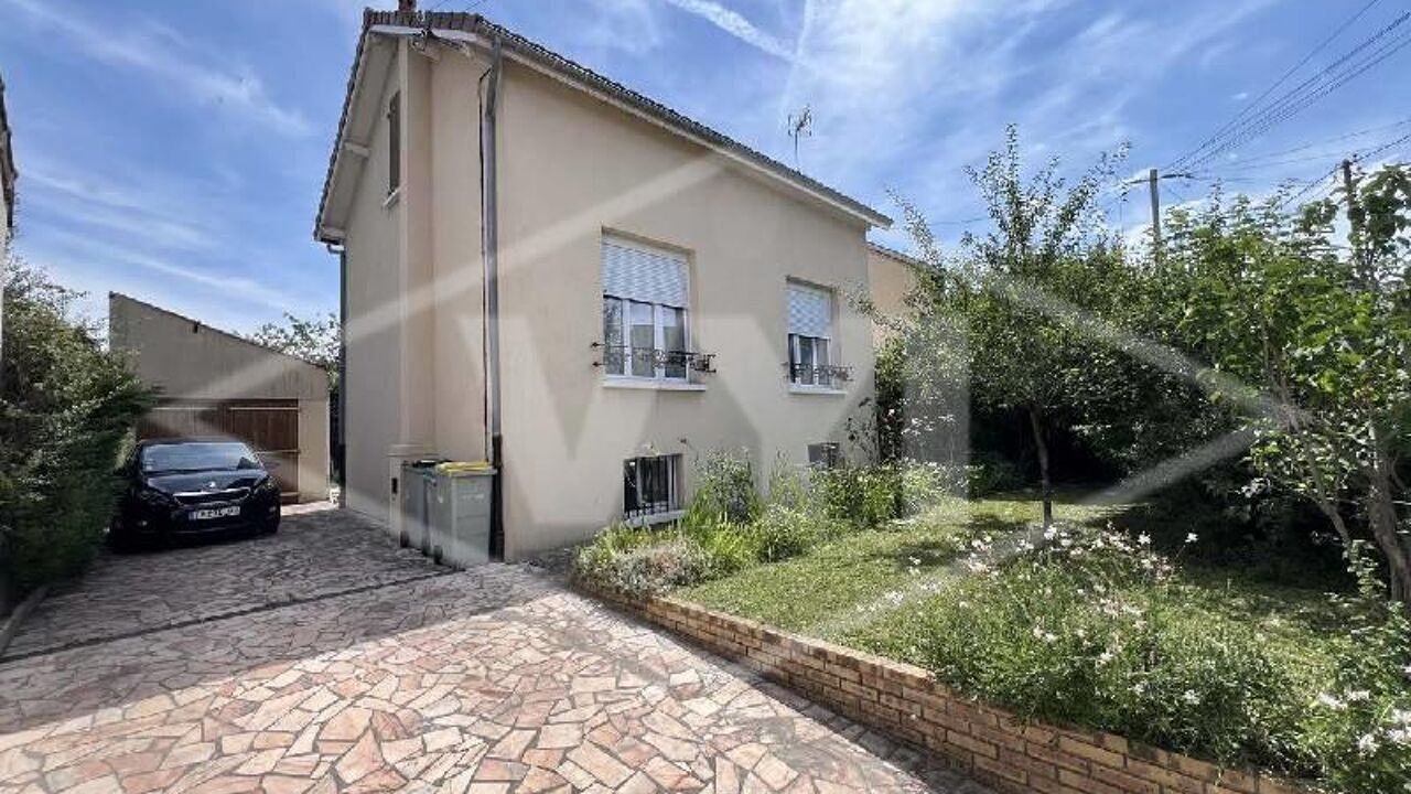 maison 5 pièces 116 m2 à vendre à Combs-la-Ville (77380)