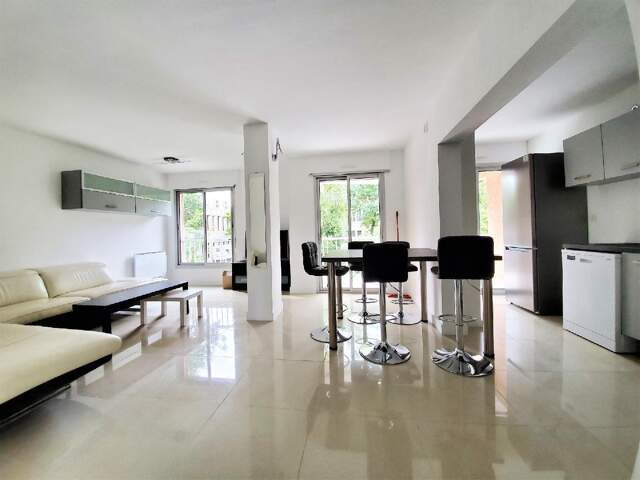 Appartement T6 — photo du bien