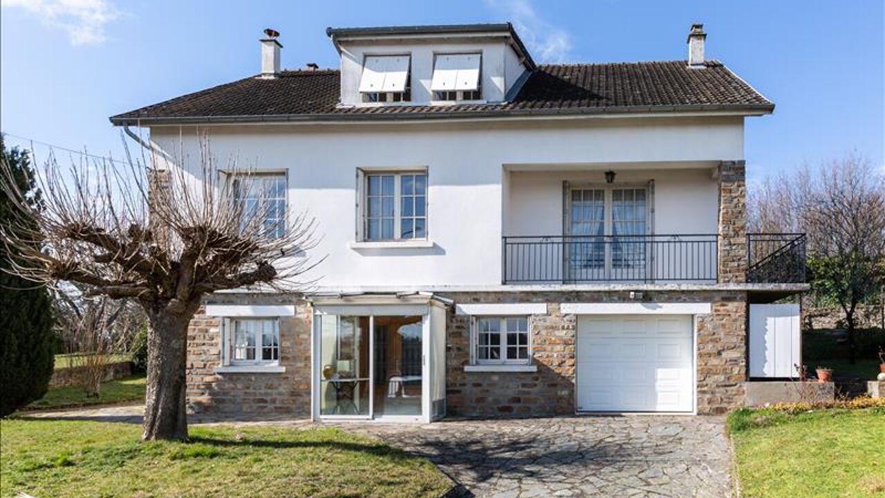 maison 6 pièces 173 m2 à vendre à Saint-Yrieix-la-Perche (87500)