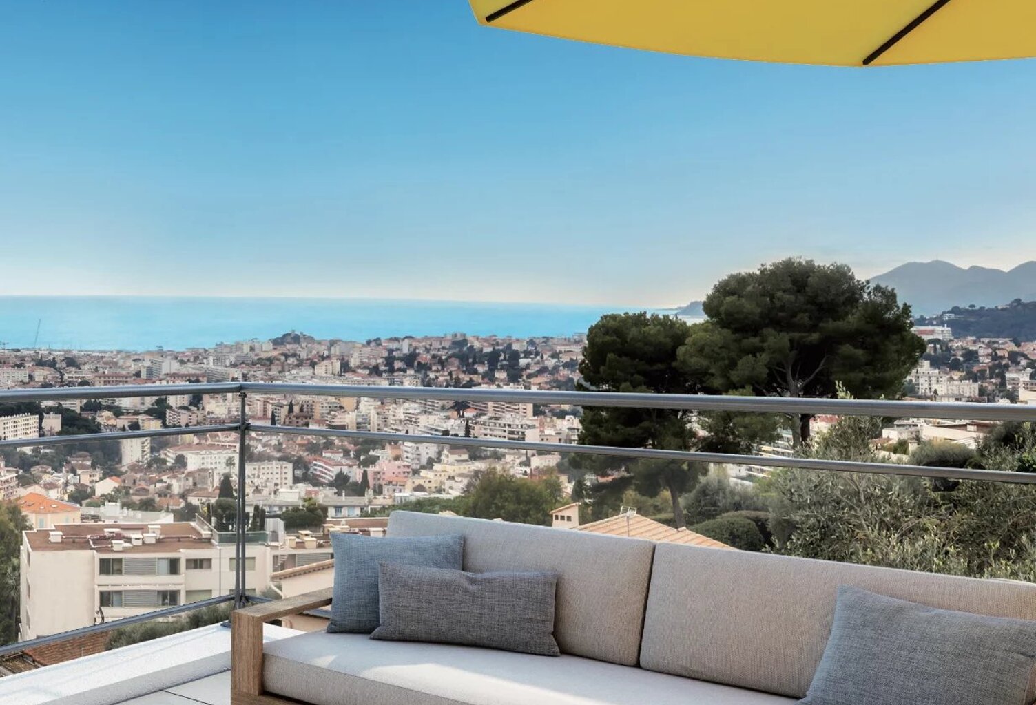 A vendre 5 pièces neuf - terrasse vue mer et boxes - Le Cannet M — photo 1