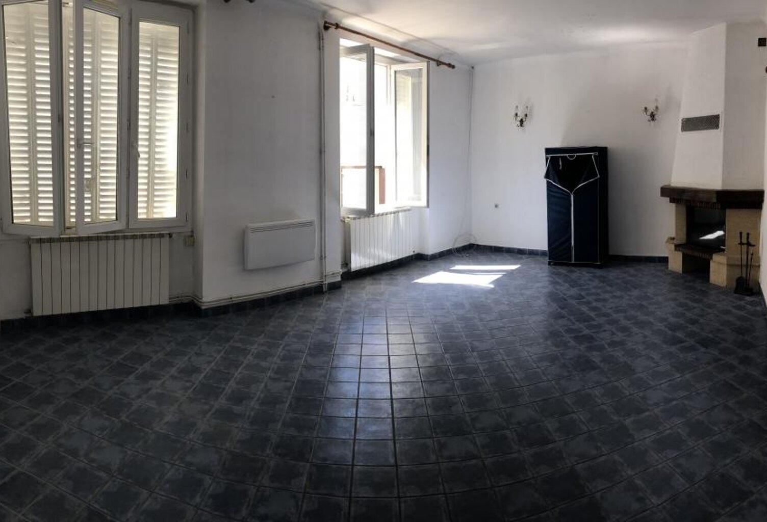 Immeuble 2 appartements + garages — photo 1