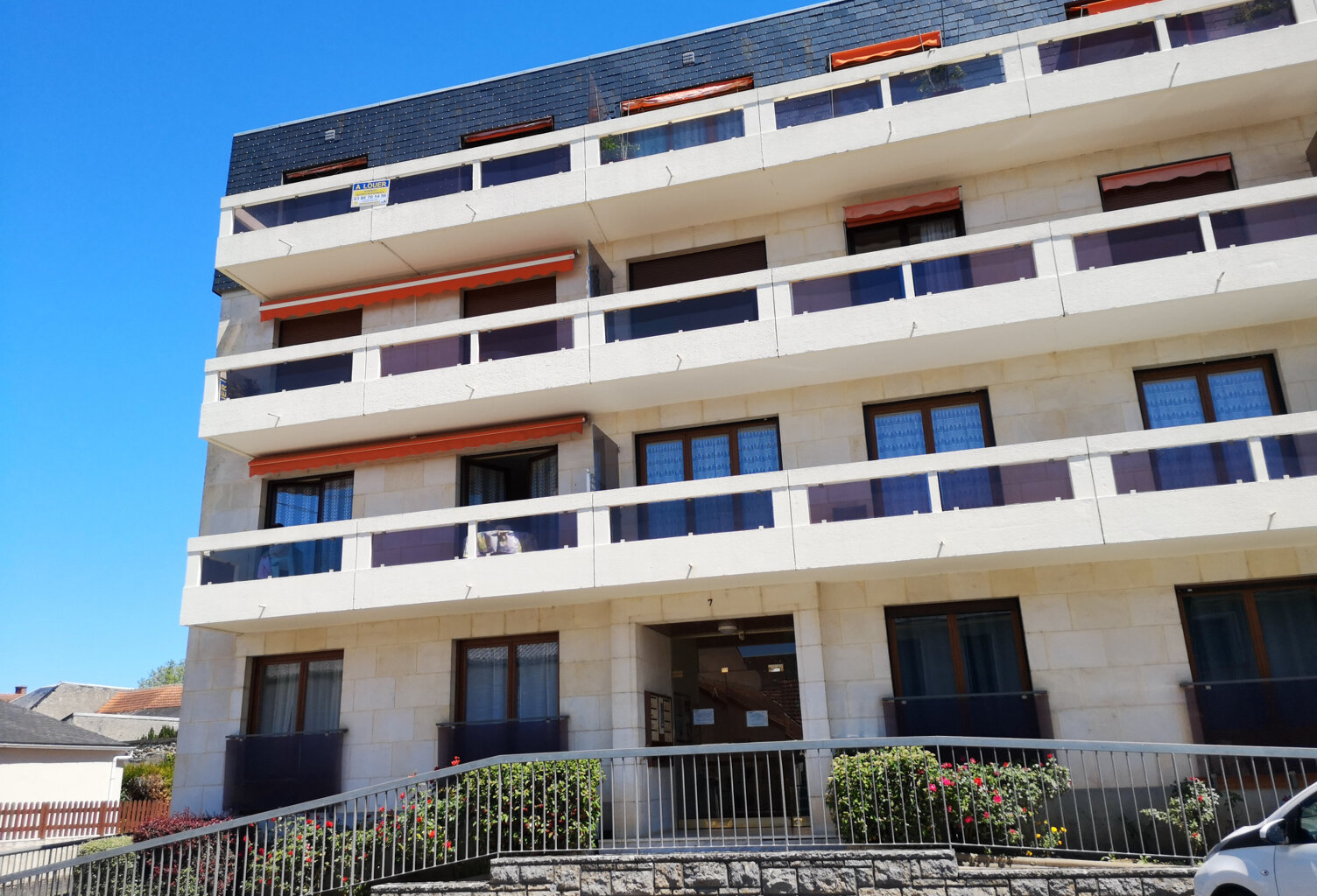 Spécial investisseur, Appartement T3, RDC avec jardinet et c — photo 1