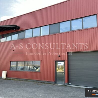 Local industriel 800 m²