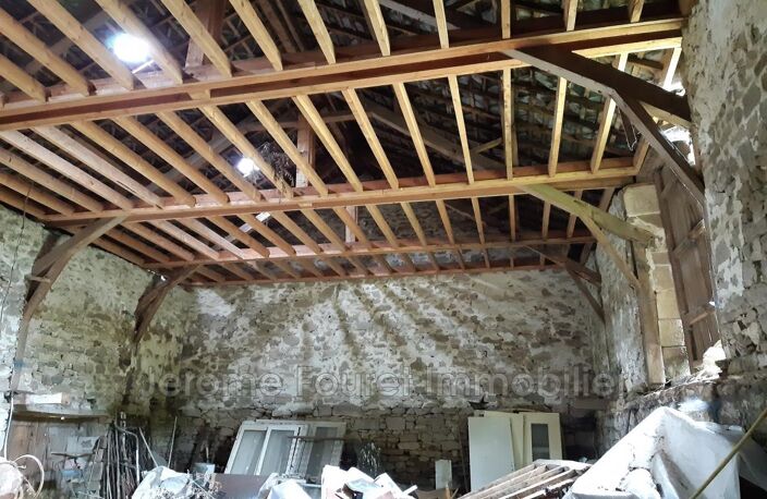 SARRAN- ENSEMBLE DE 2 BATIMENTS A RESTAURER — photo 2