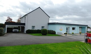 Local industriel  212 m² à vendre à Plouray (56770)