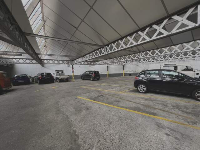 PARKING - METRO GARIBALDI — photo du bien