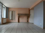 Petit immeuble rénové à vendre en centre bourg — photo 4