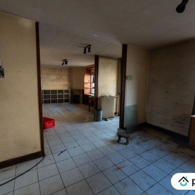 Maison 17 pièces 100000 €