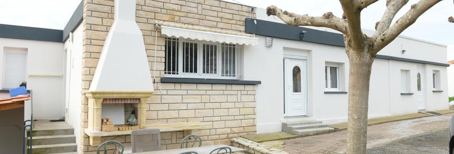 Maison 10 Pièces 224 m² à vendre à Saint-Avit (16210)