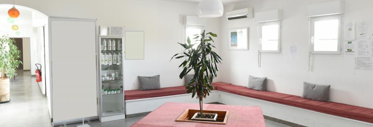 Local industriel 12 Pièces 405 m² à vendre à Saint-Rémy-de-Provence (13210)