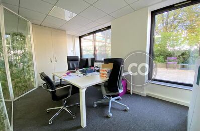 location bureau 18 250 € CC /mois à proximité de Bezons (95870)