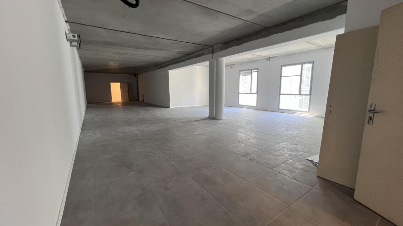 bureau  pièces 140 m2 à vendre à Saint-Denis (97400)