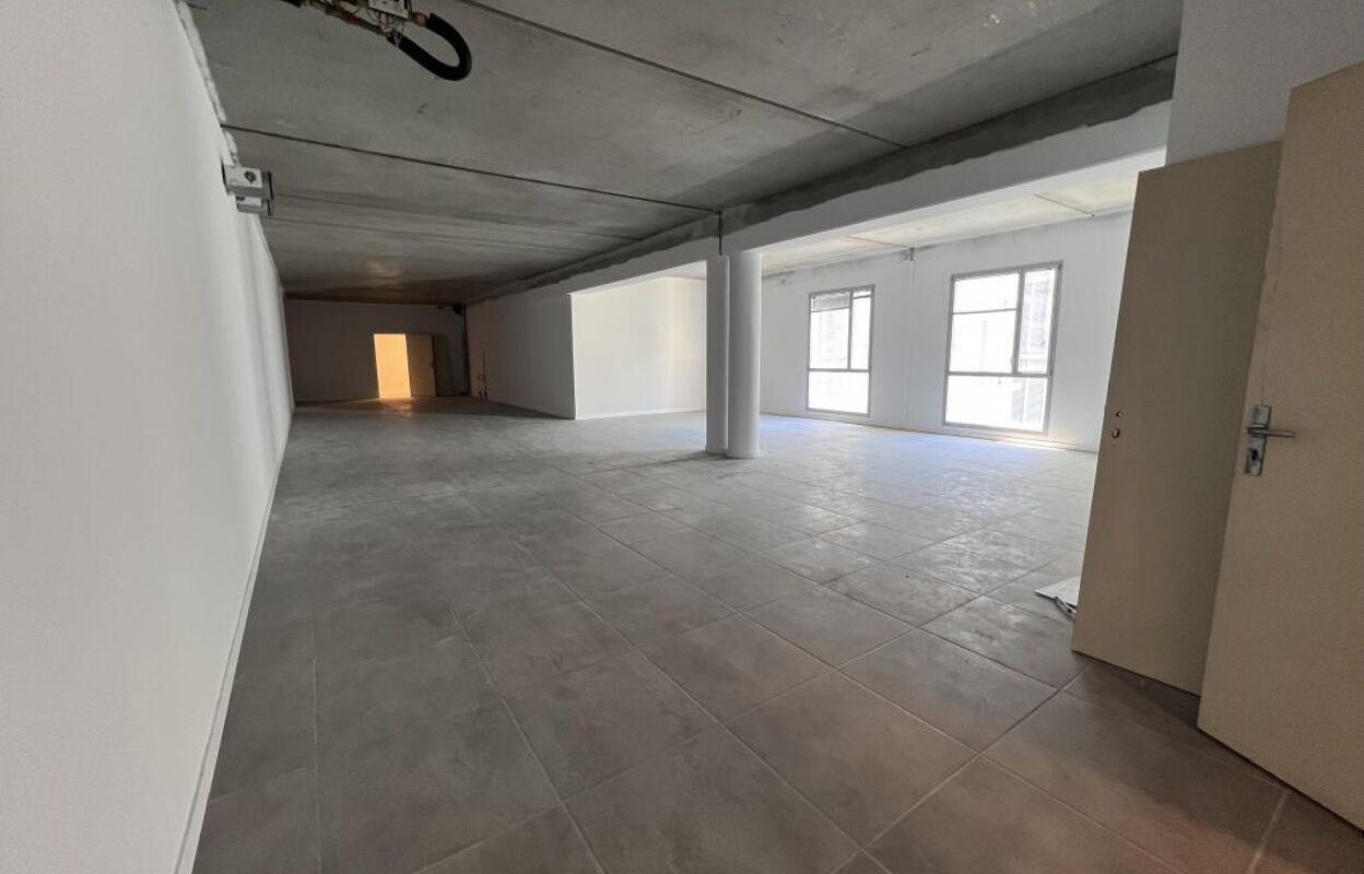 bureau  pièces 140 m2 à vendre à Saint-Denis (97400)