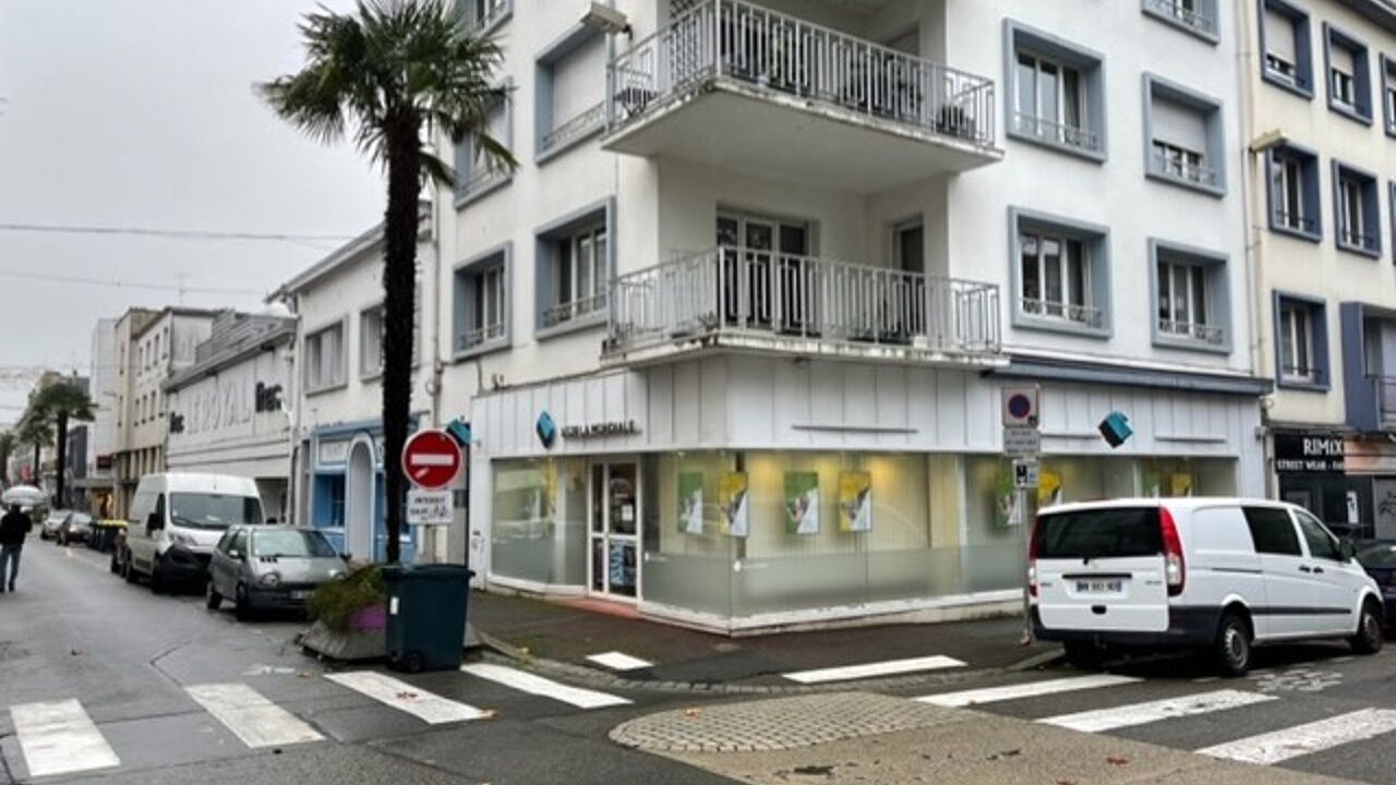 commerce  pièces 100 m2 à louer à Lorient (56100)