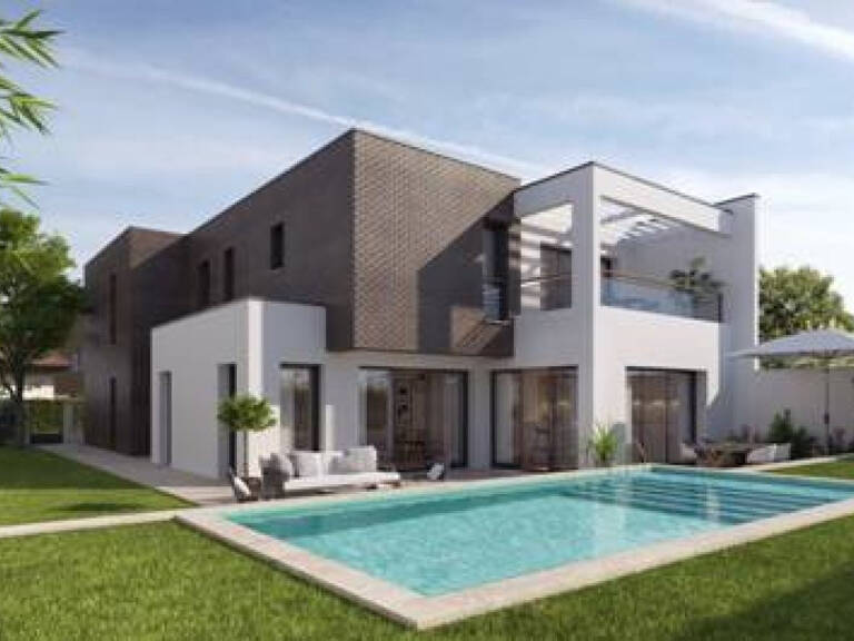 
        Maison

        5 pièces

        220 m²
       — photo 1