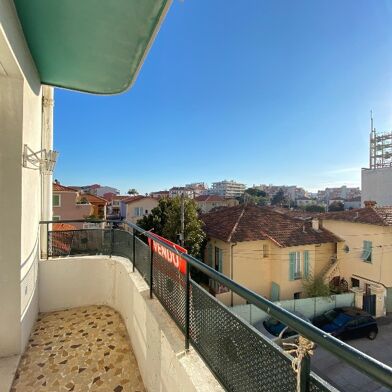 Appartement 3 pièces 240000 €