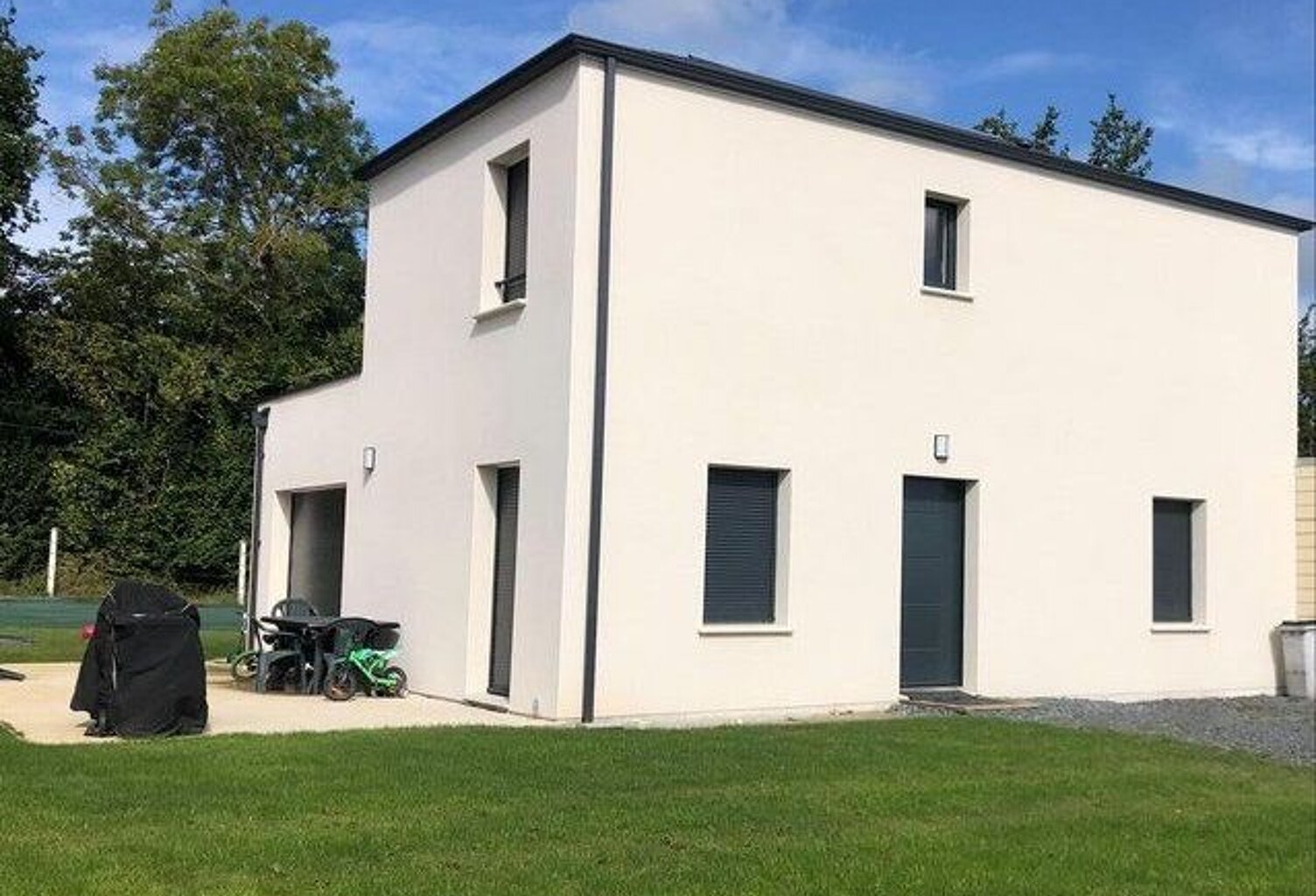 Terrain à bâtir de 250 m² à VILLENEUVE-LA-GUYARD (89) — photo 1