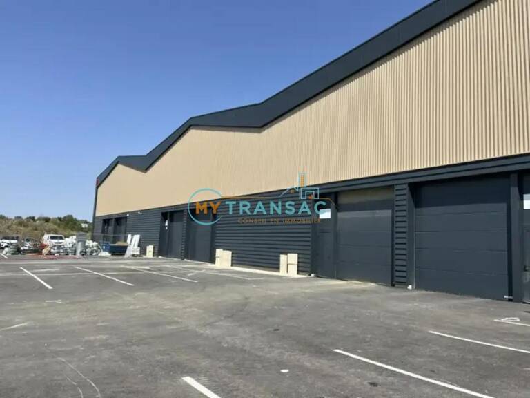 A VENDRE LOCAUX D'ACTIVITÉS NEUFS AVEC PLUSIEURS SURFACES DISPONIBLES A MOISSY-CRAMAYEL — photo 1