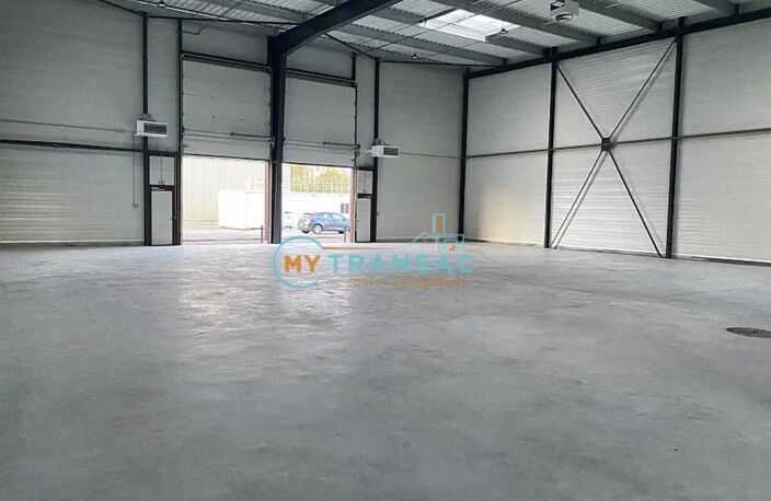A VENDRE LOCAUX D'ACTIVITÉS NEUFS AVEC PLUSIEURS SURFACES DISPONIBLES A MOISSY-CRAMAYEL — photo 3