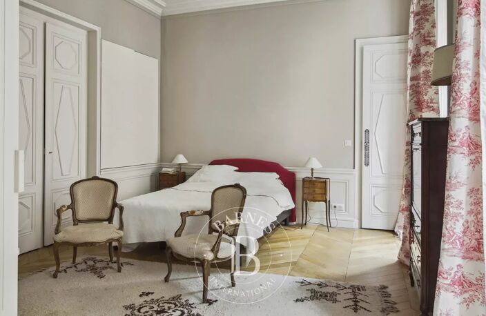 Lyon 2 -  Ainay - Appartement de 142,55 m² - Balcon filant - 3 chambres — photo 4