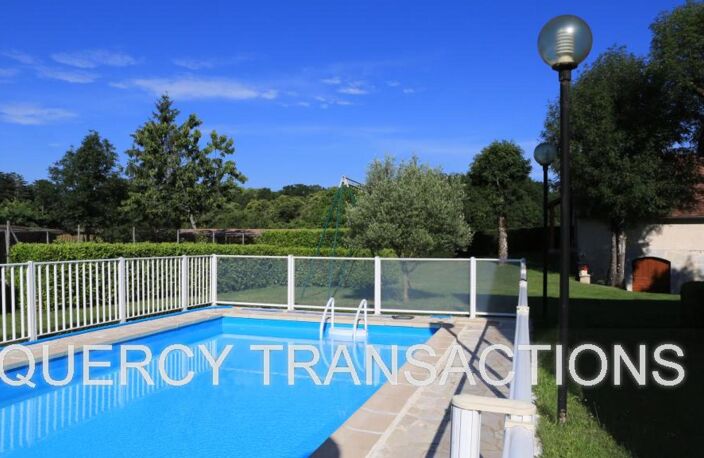 Nord de Cahors, propriété avec grange et piscine sur 7322m² de t — photo 3