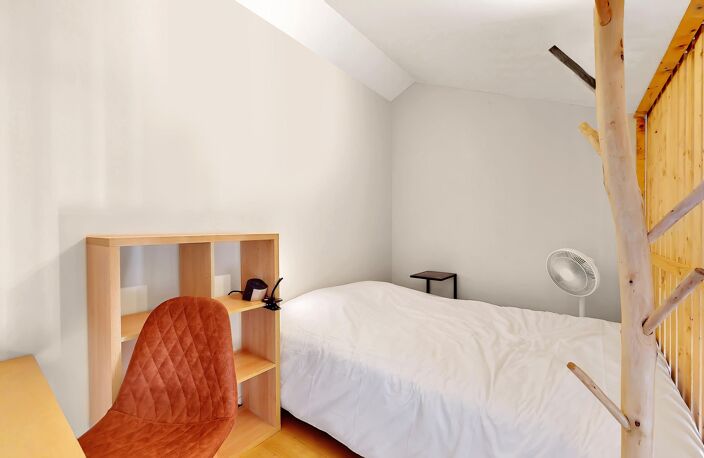 Lyon 8 – Grange Blanche Hôpital Studio 9 — photo 2