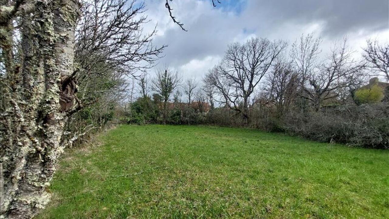 terrain  pièces 850 m2 à vendre à Saint-Jean-de-Laur (46260)