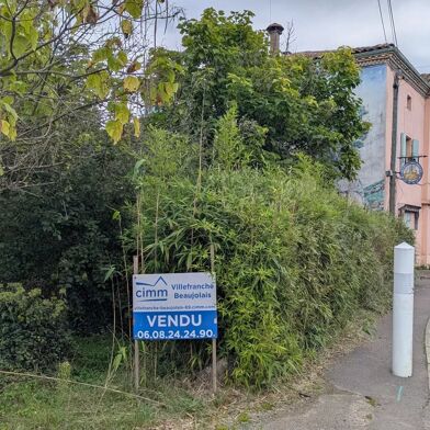 Immeuble  284800 €