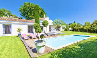 Maison 5 Pièces 200 m² à vendre à Mougins (06250)