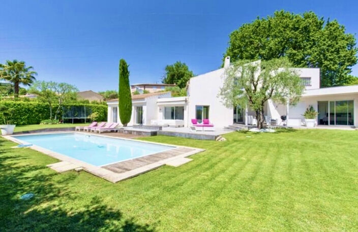 MOUGINS AU CALME VILLA INDIVIDUELLE T4 DE 200M2 PISCINE TERR — photo 5