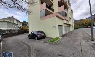 Garage   m² à louer à Chambéry (73000)