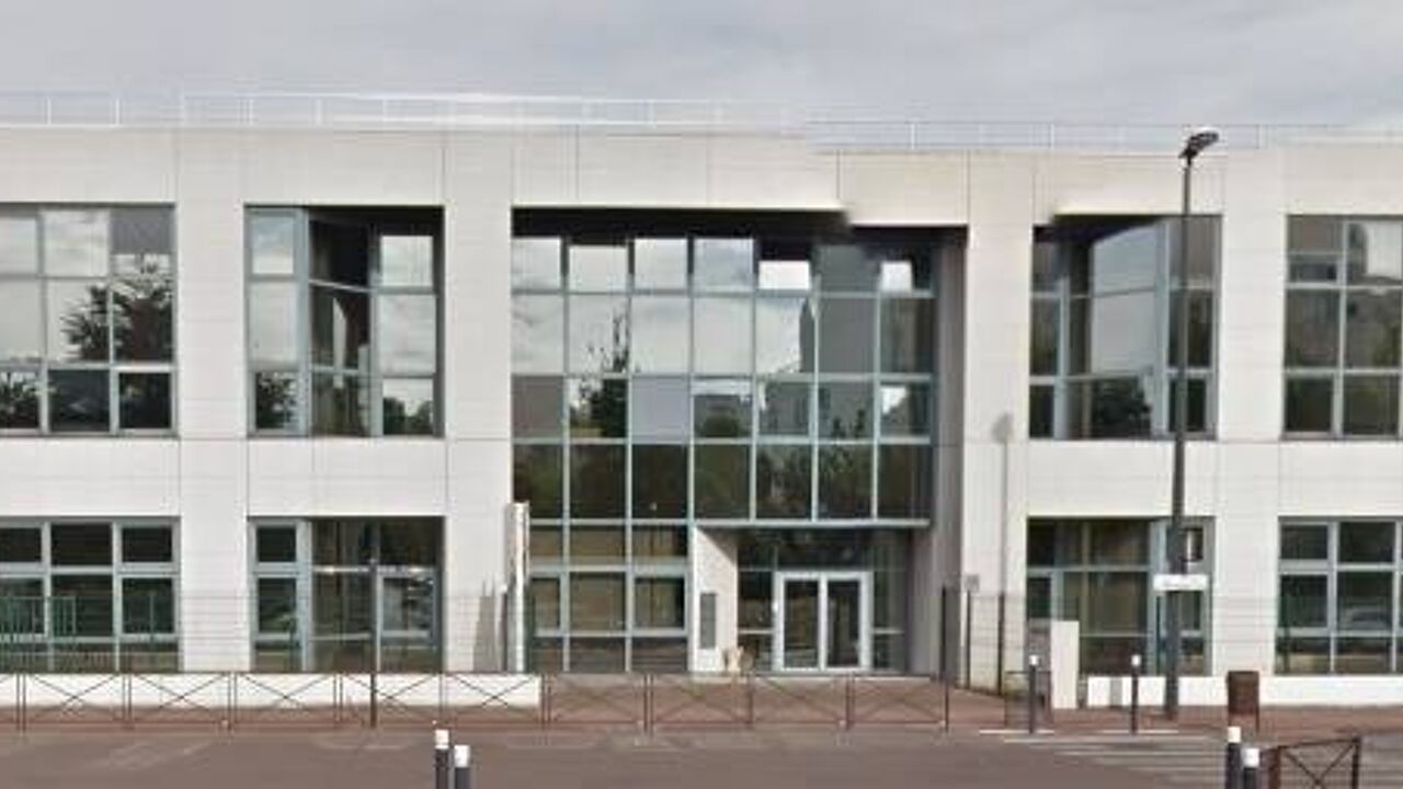bureau  pièces 213 m2 à louer à Fontenay-sous-Bois (94120)