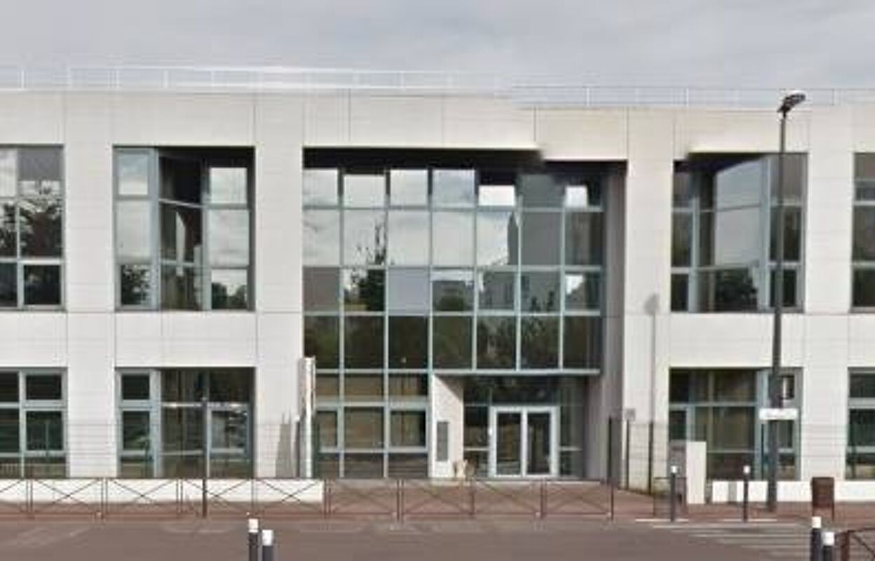 bureau  pièces 213 m2 à louer à Fontenay-sous-Bois (94120)