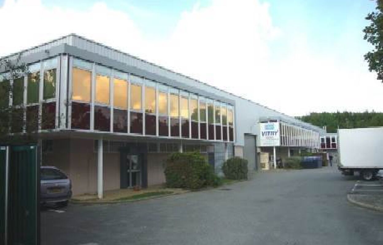 local industriel  pièces 2330 m2 à louer à Noisy-le-Grand (93160)