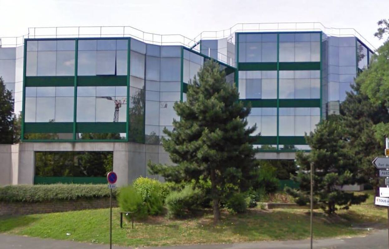 bureau  pièces 323 m2 à louer à Rosny-sous-Bois (93110)