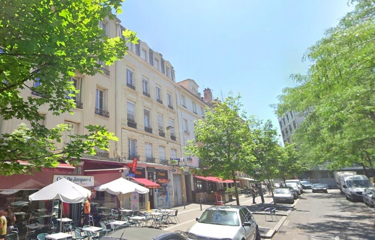 immeuble  pièces 847 m2 à vendre à Saint-Étienne (42000)