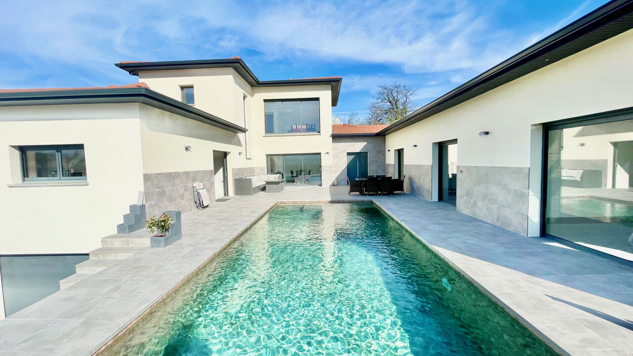 maison 6 pièces 273 m2 à vendre à Le Péage-de-Roussillon (38550)