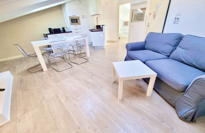 CANNES CENTRE BANANE T3 DE 97M2 SUD — photo 2
