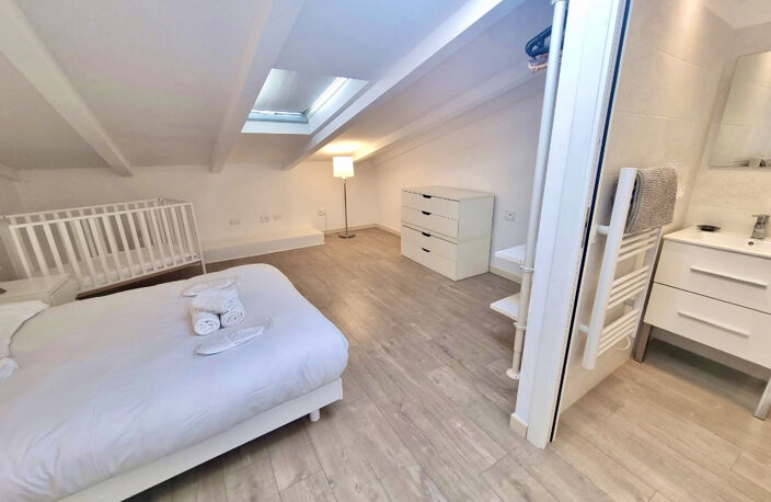 CANNES CENTRE BANANE T3 DE 97M2 SUD — photo 4