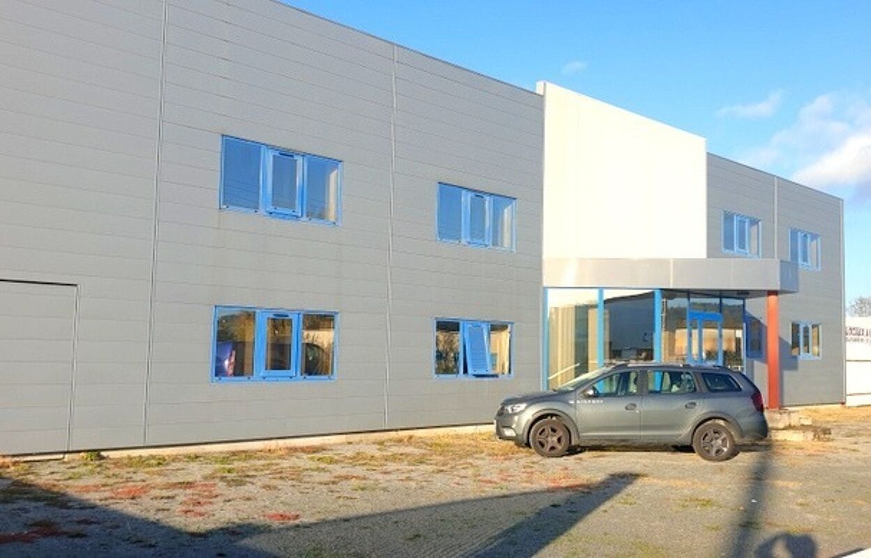 local industriel 8 pièces 2345 m2 à vendre à Montluçon (03100)