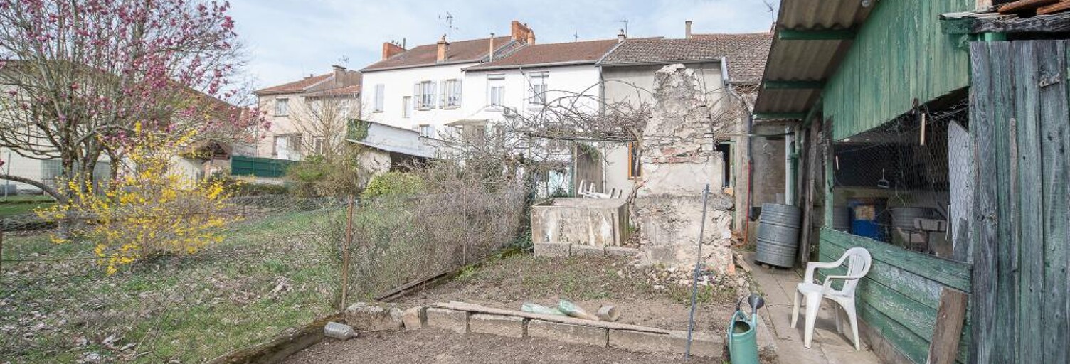 Maison 8 Pièces 130 m² à vendre à Saint-Yorre (03270)