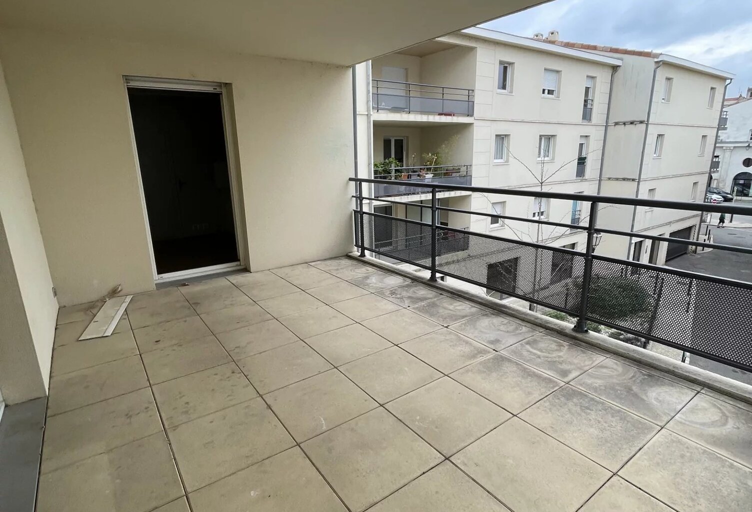 Appartement lumineux T4 de 113,79 m² Montélimar — photo 1